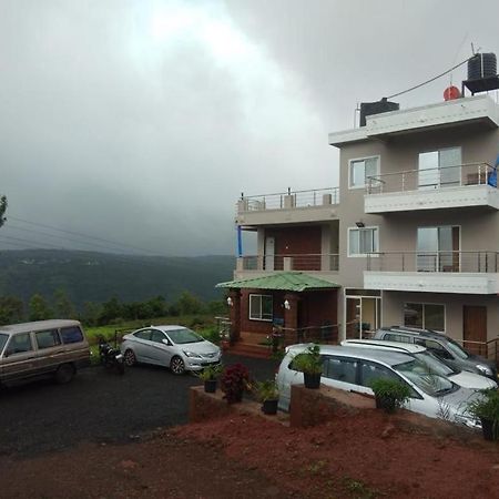 Hotel Magic Mountain,ماهاباليشوار المظهر الخارجي الصورة